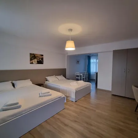 Eforooms - Si Moderne Aproape De Plaja Affittacamere 4*