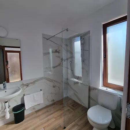 Affittacamere Eforooms - Si Moderne Aproape De Plaja 4*