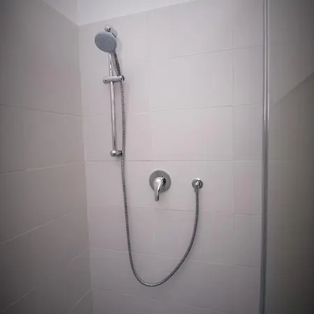 Affittacamere Eforooms - Si Moderne Aproape De Plaja 4*