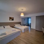 Eforooms - Si Moderne Aproape De Plaja Guest house 4*