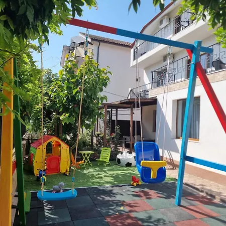 Casa de hóspedes Eforooms - Si Moderne Aproape De Plaja 4*