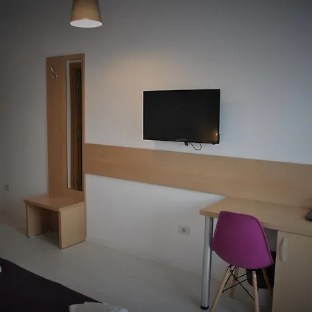 Casa de hóspedes Eforooms - Si Moderne Aproape De Plaja 4*