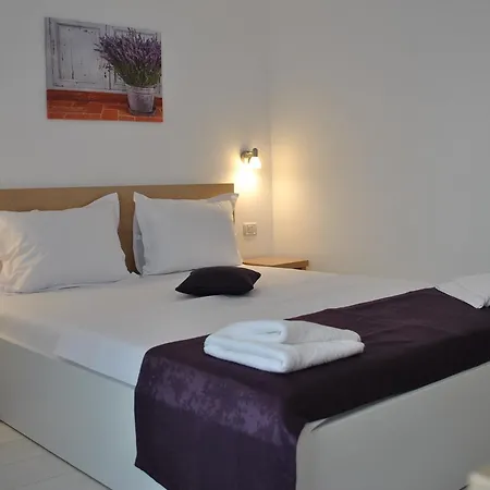 Eforooms - Si Moderne Aproape De Plaja Guest house 4*